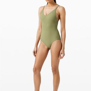 Lululemon poolside pause one piece